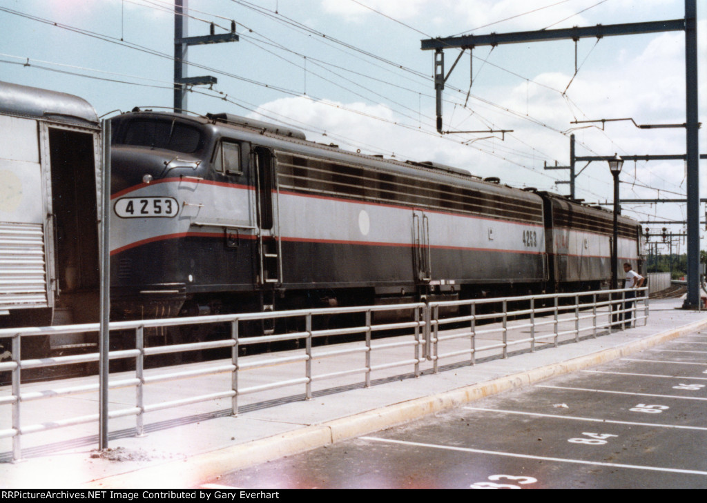 NJT E8A #4253 - New Uersey Transit